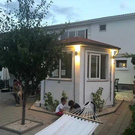 Tadic Apartamento Vir
